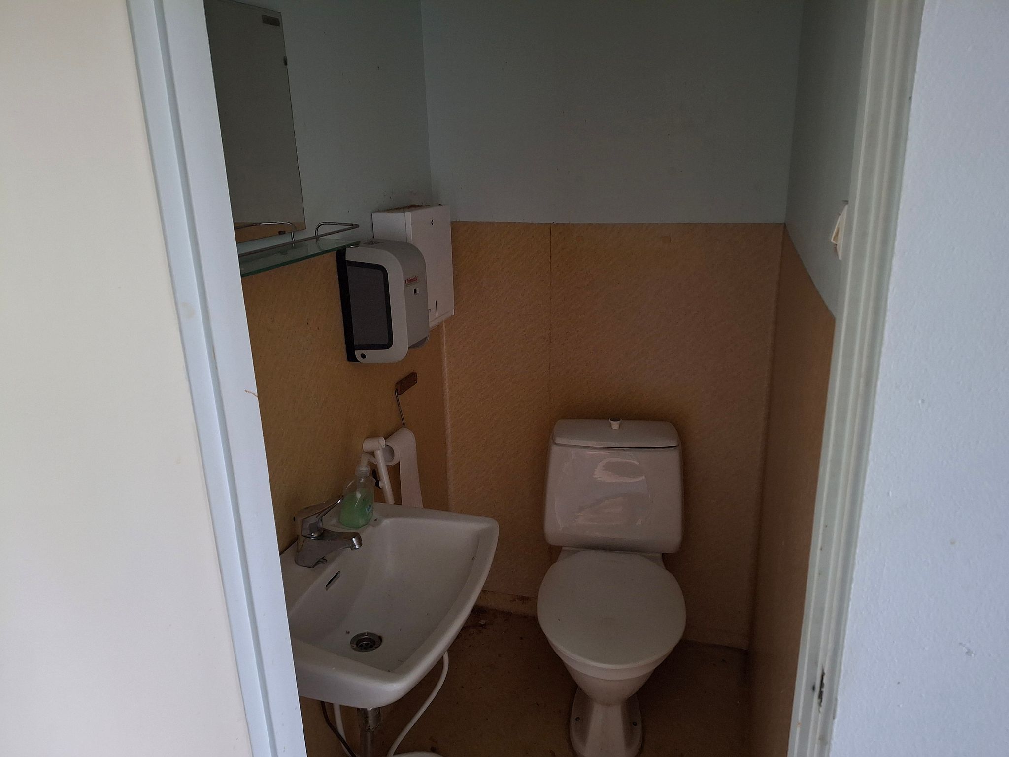 Image 33/49
