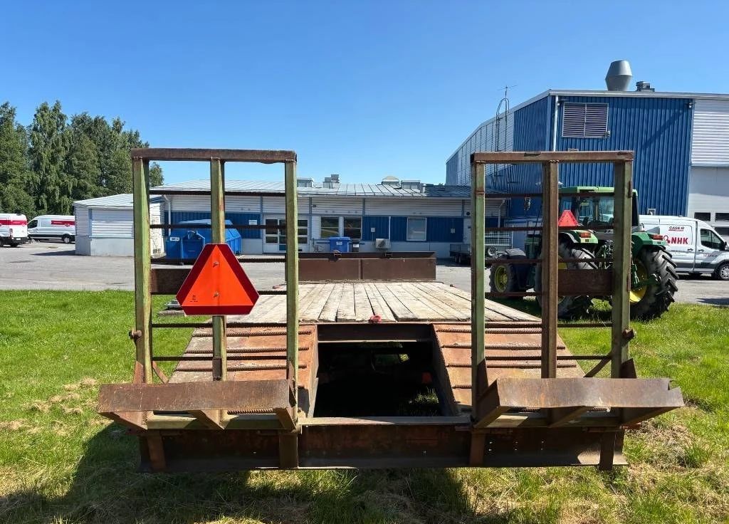 Image 4/5
