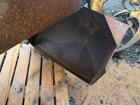 Image 3/7