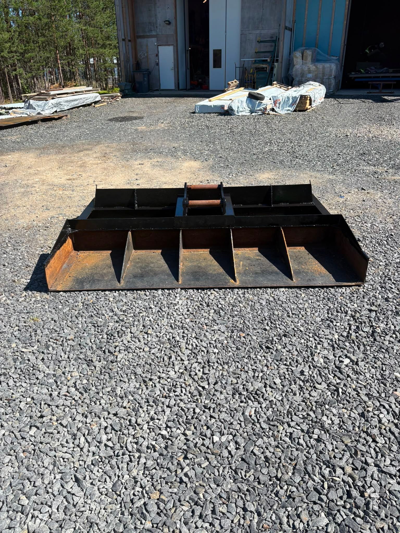 Image 5/8