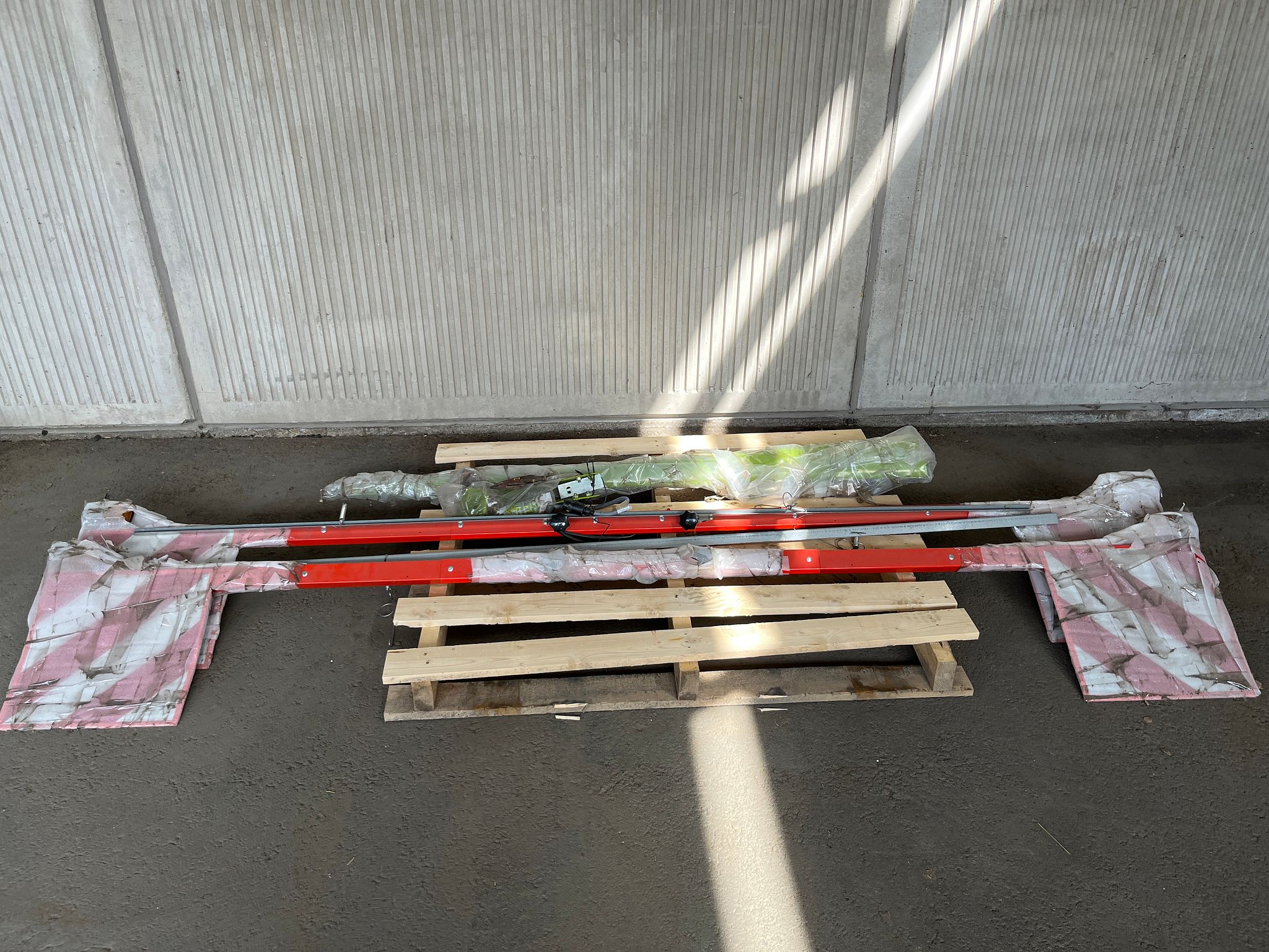 Image 1/5