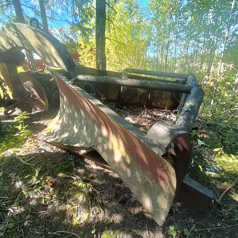 Image 4/10