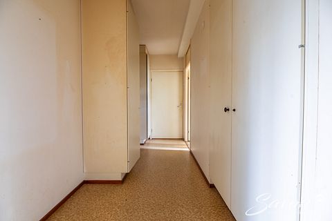Image 6/19