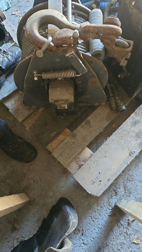 Image 3/5