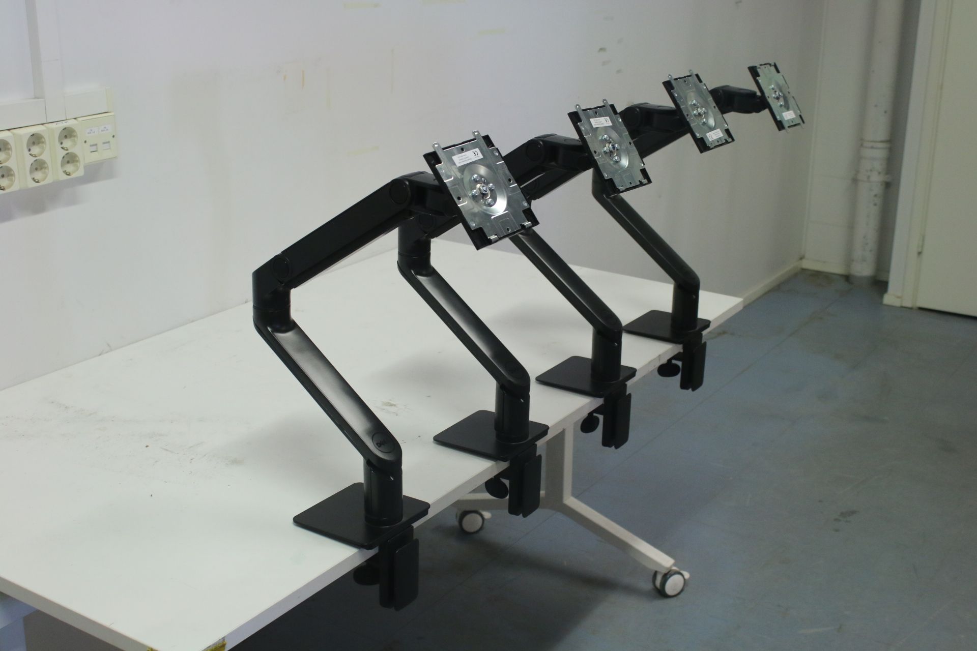 Image 3/9