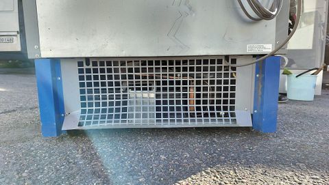 Image 3/11