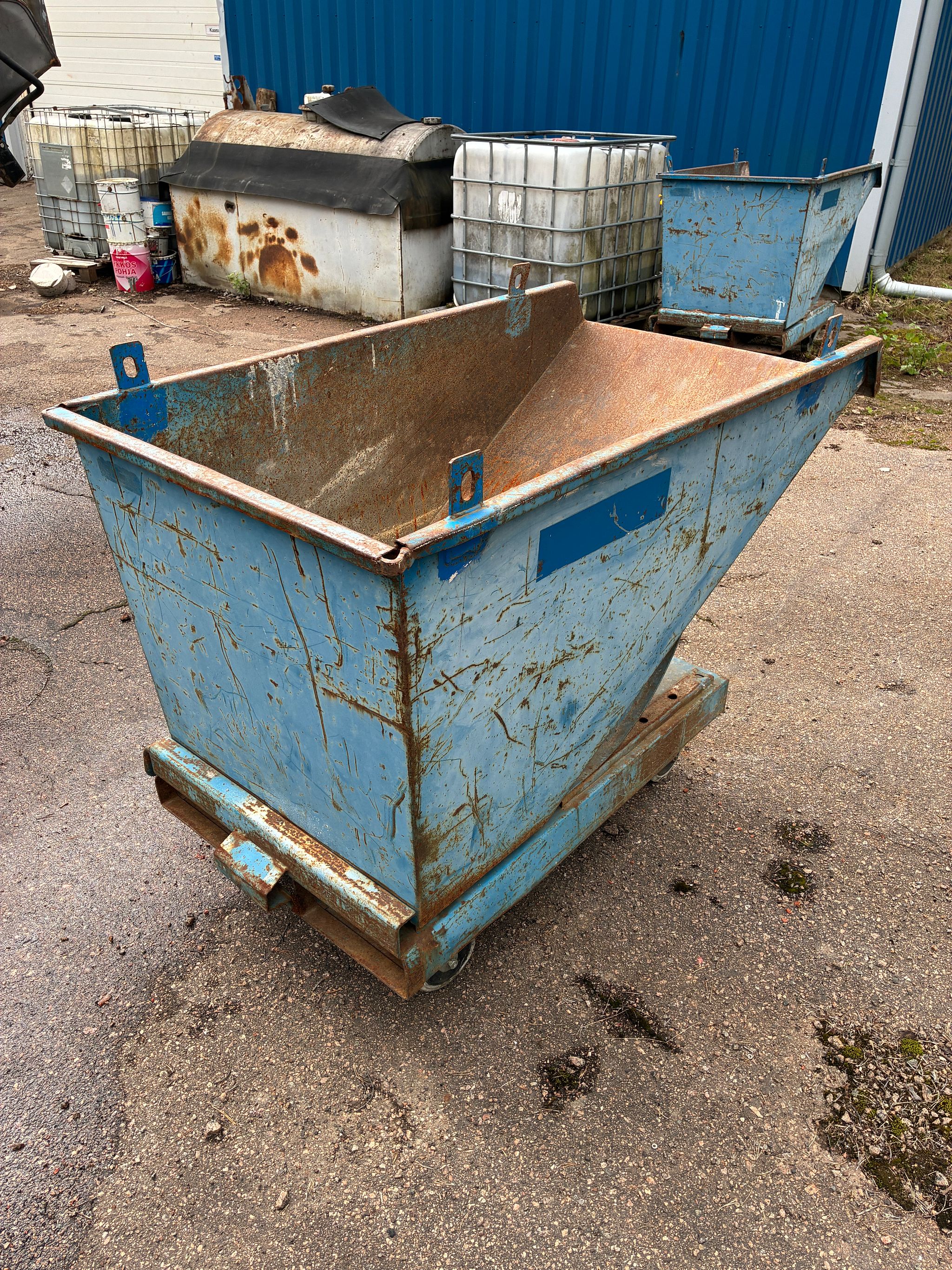 Image 4/5