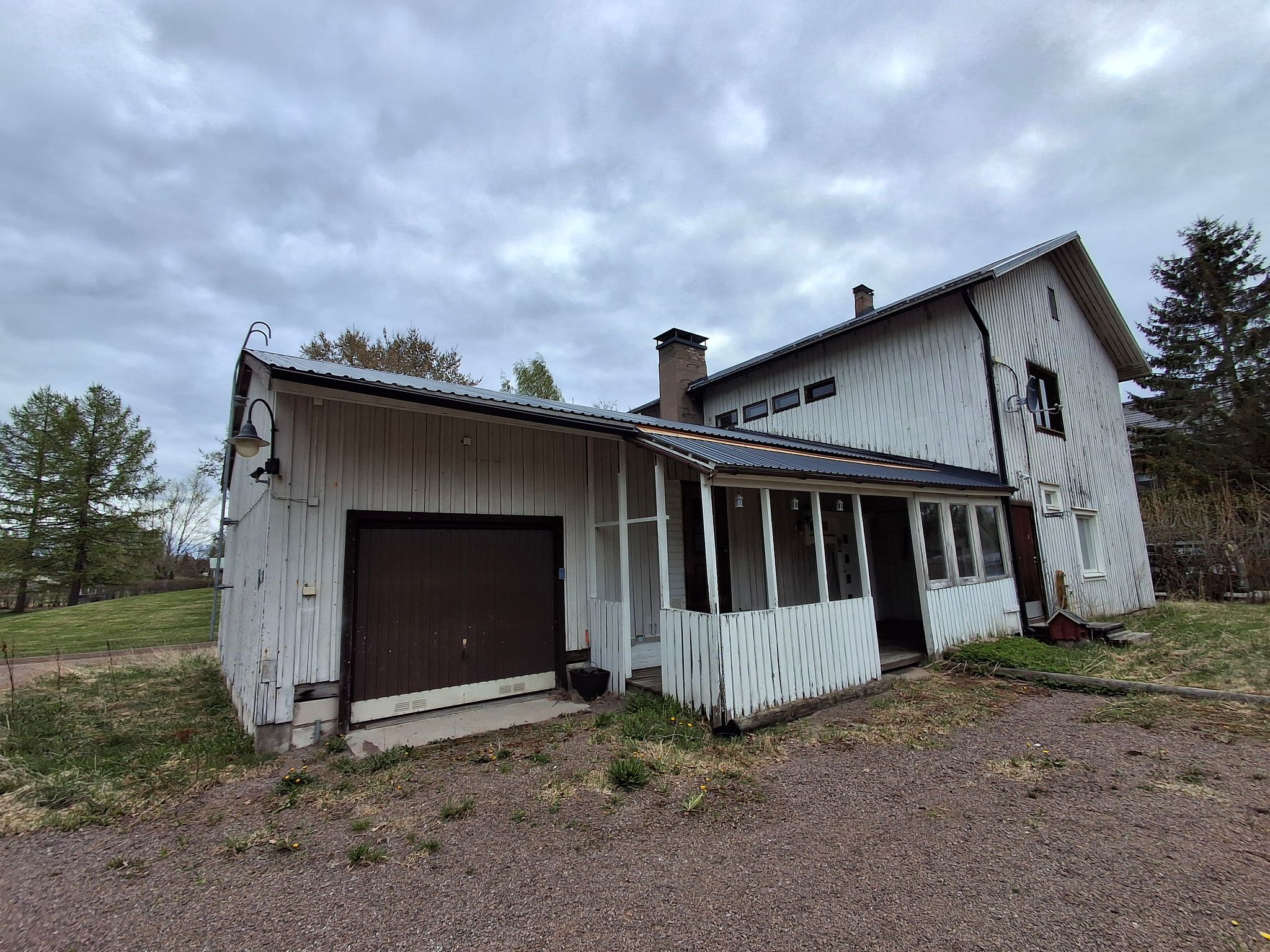 Image 3/36