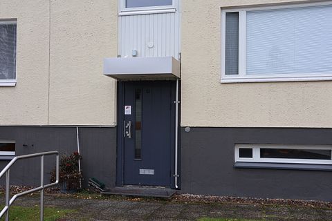 Image 2/12