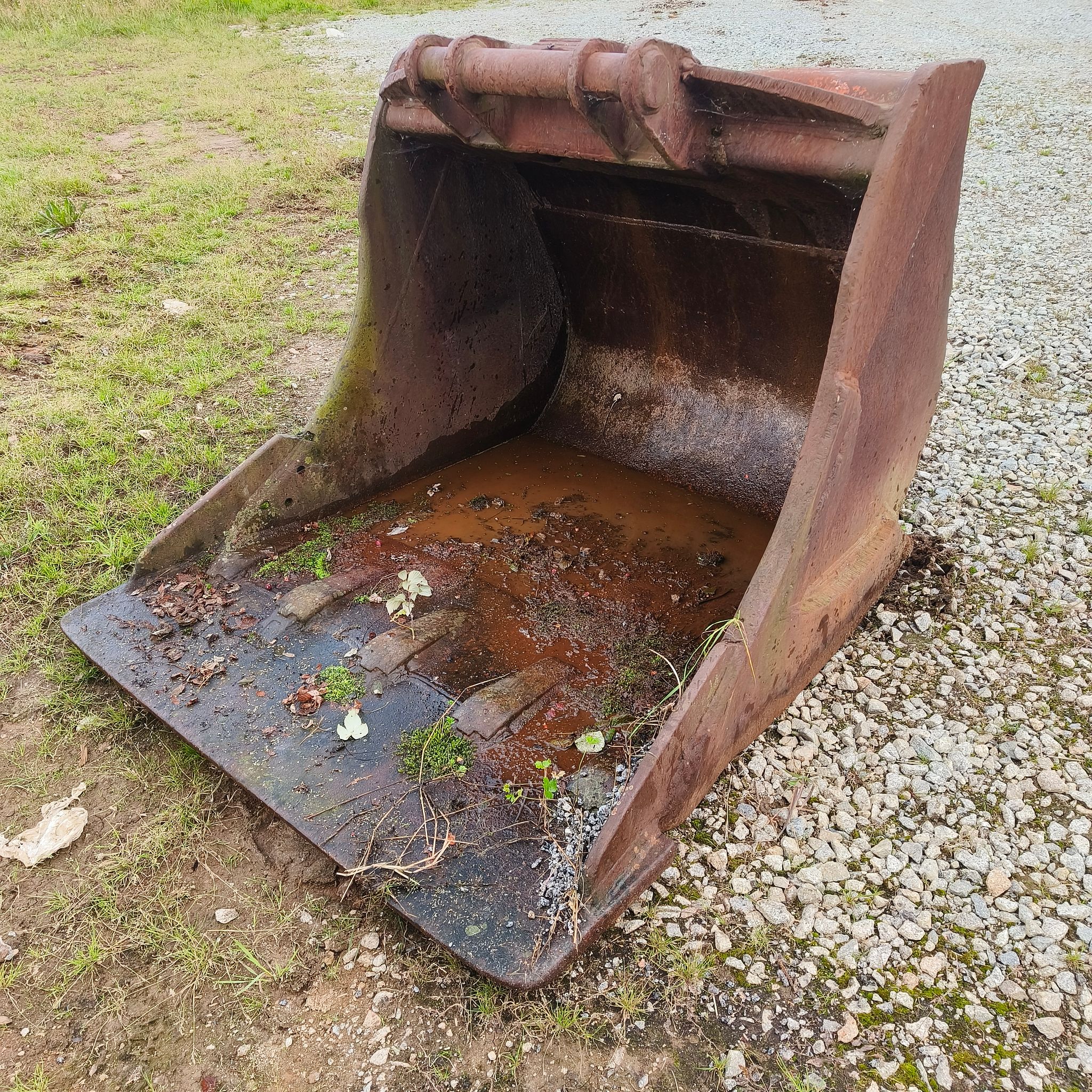 Image 1/6