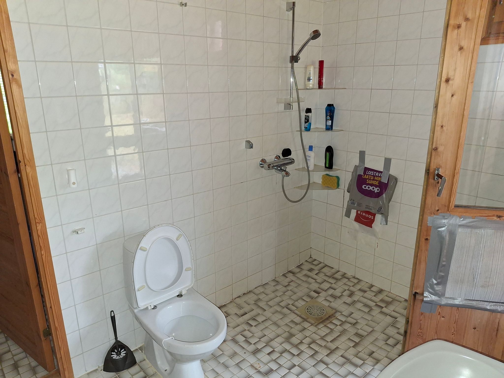 Image 18/23