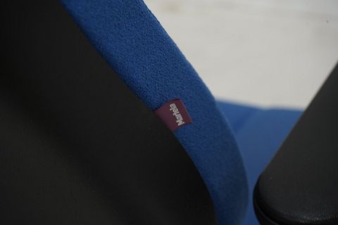Image 7/10