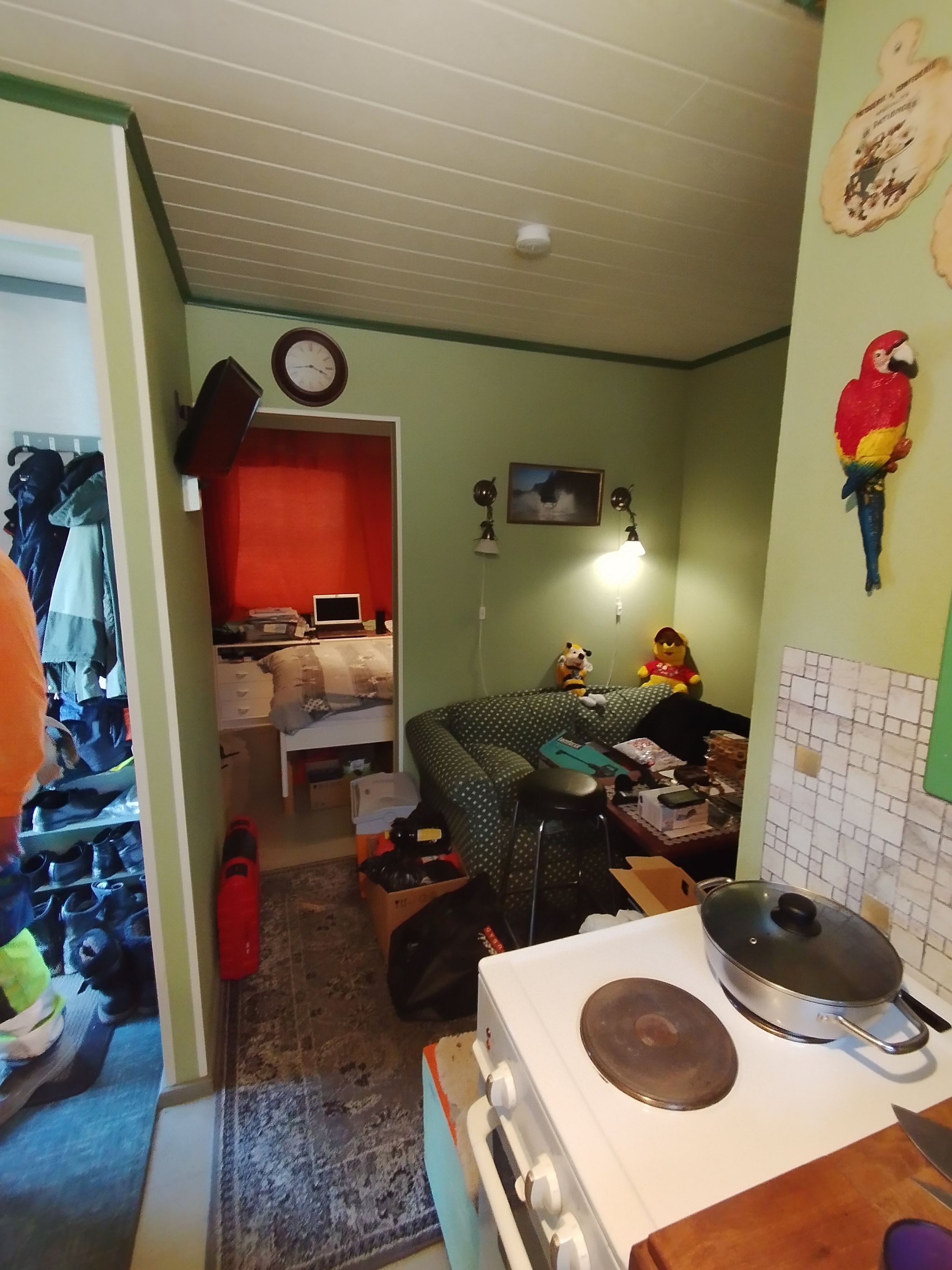 Image 8/18