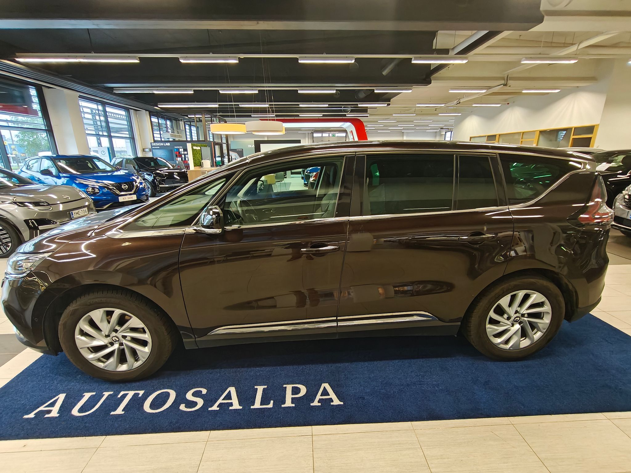 Image 2/20