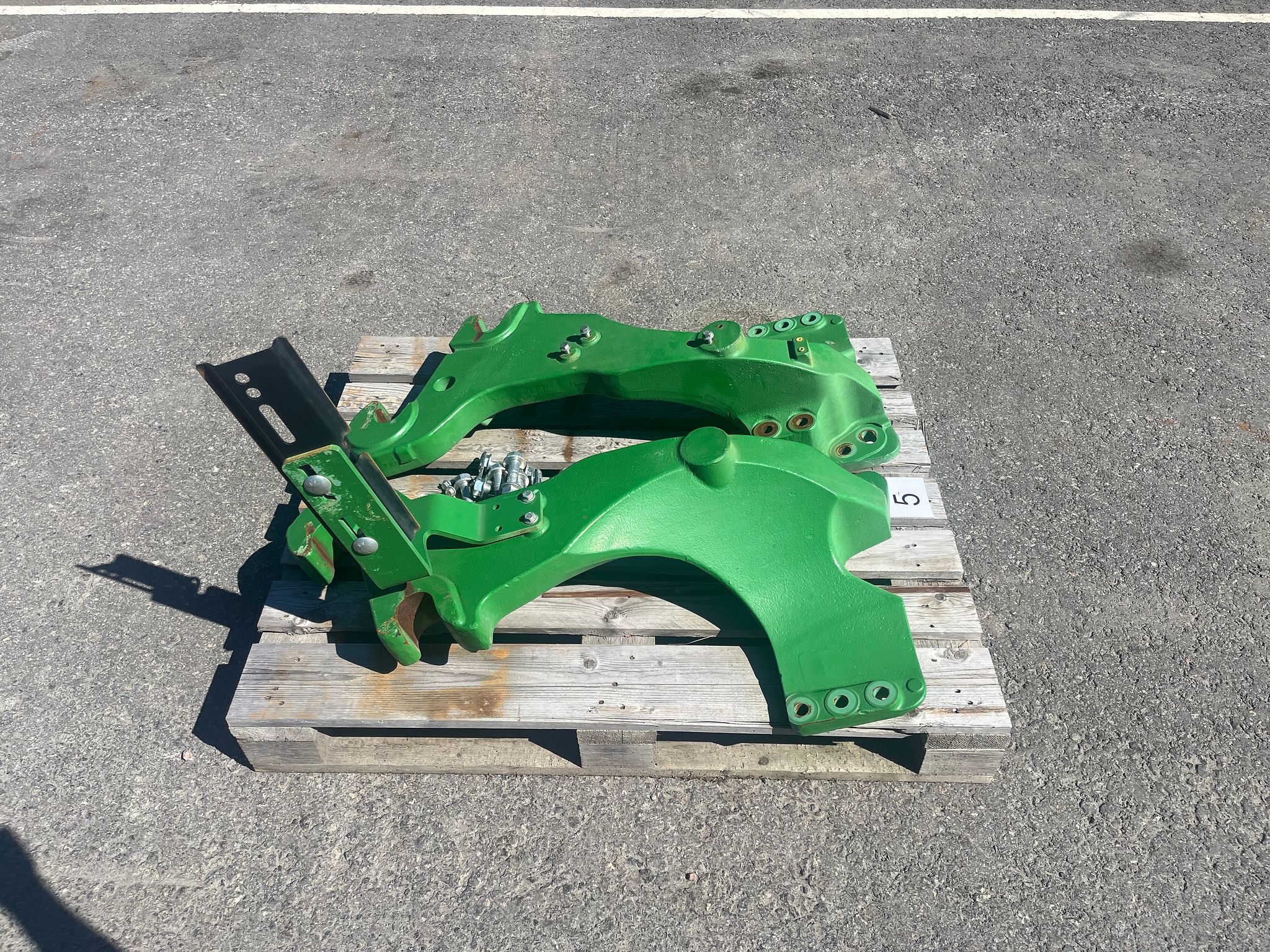 Image 4/4