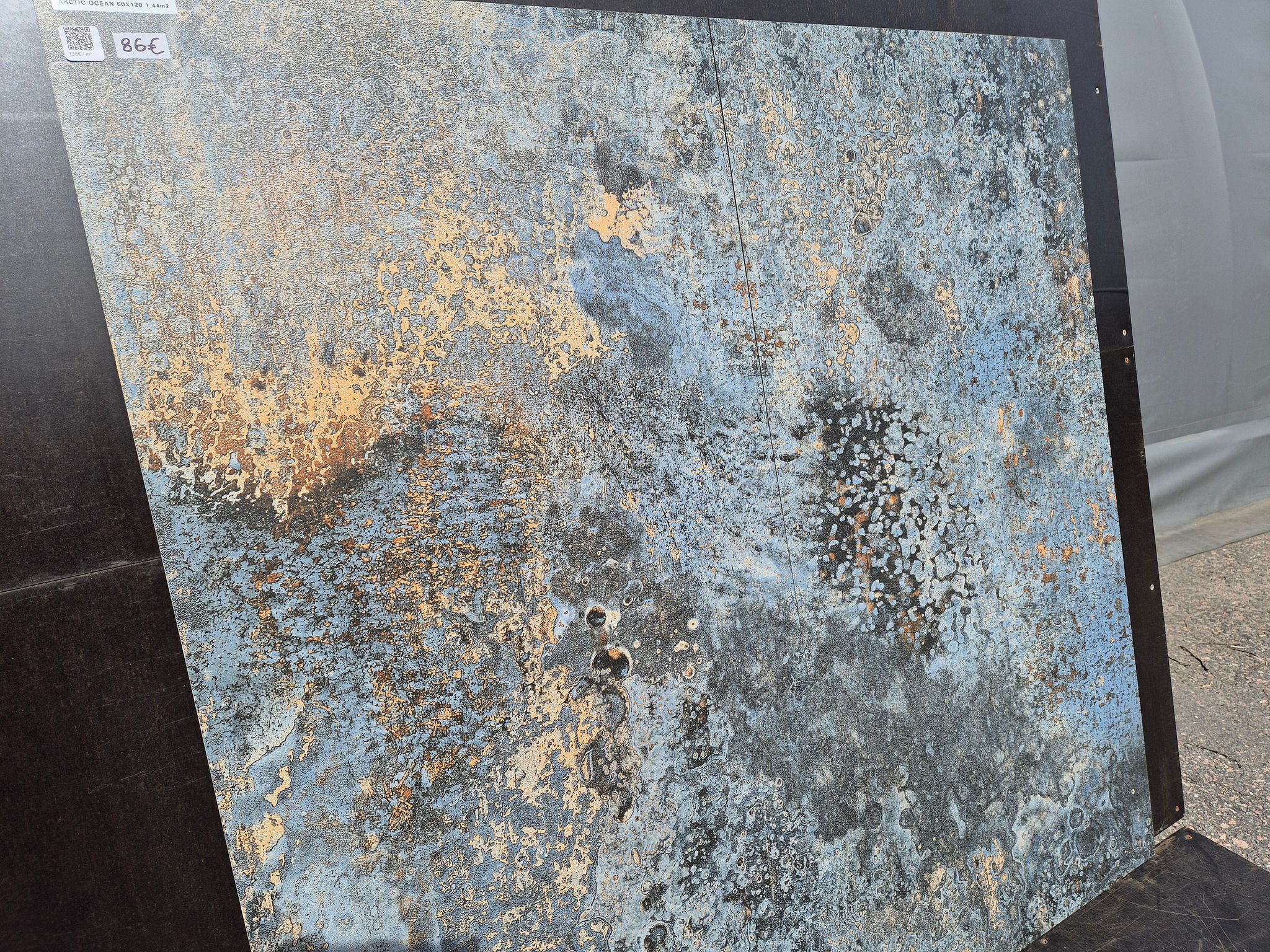 Image 1/26