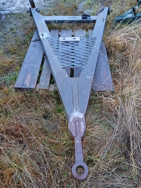 Image 4/7