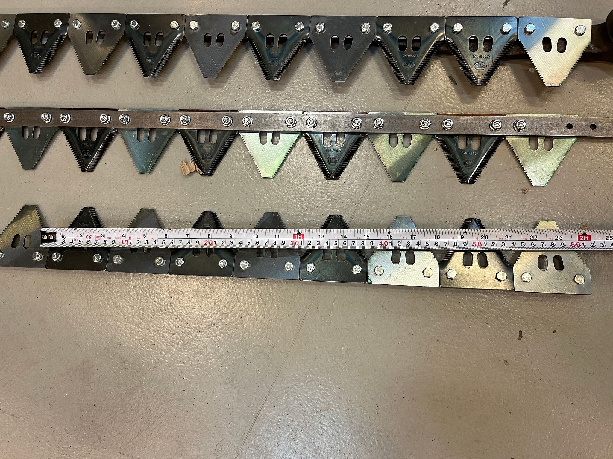 Image 1/4