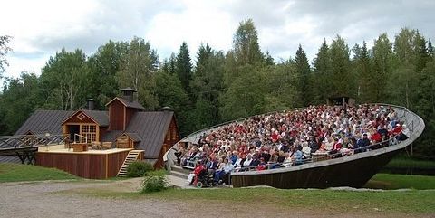 Image 2/15