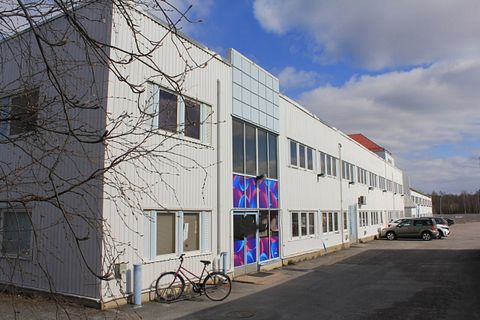Image 7/79