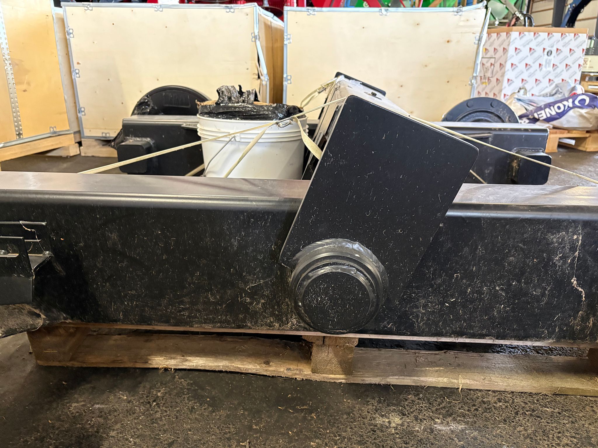 Image 2/6