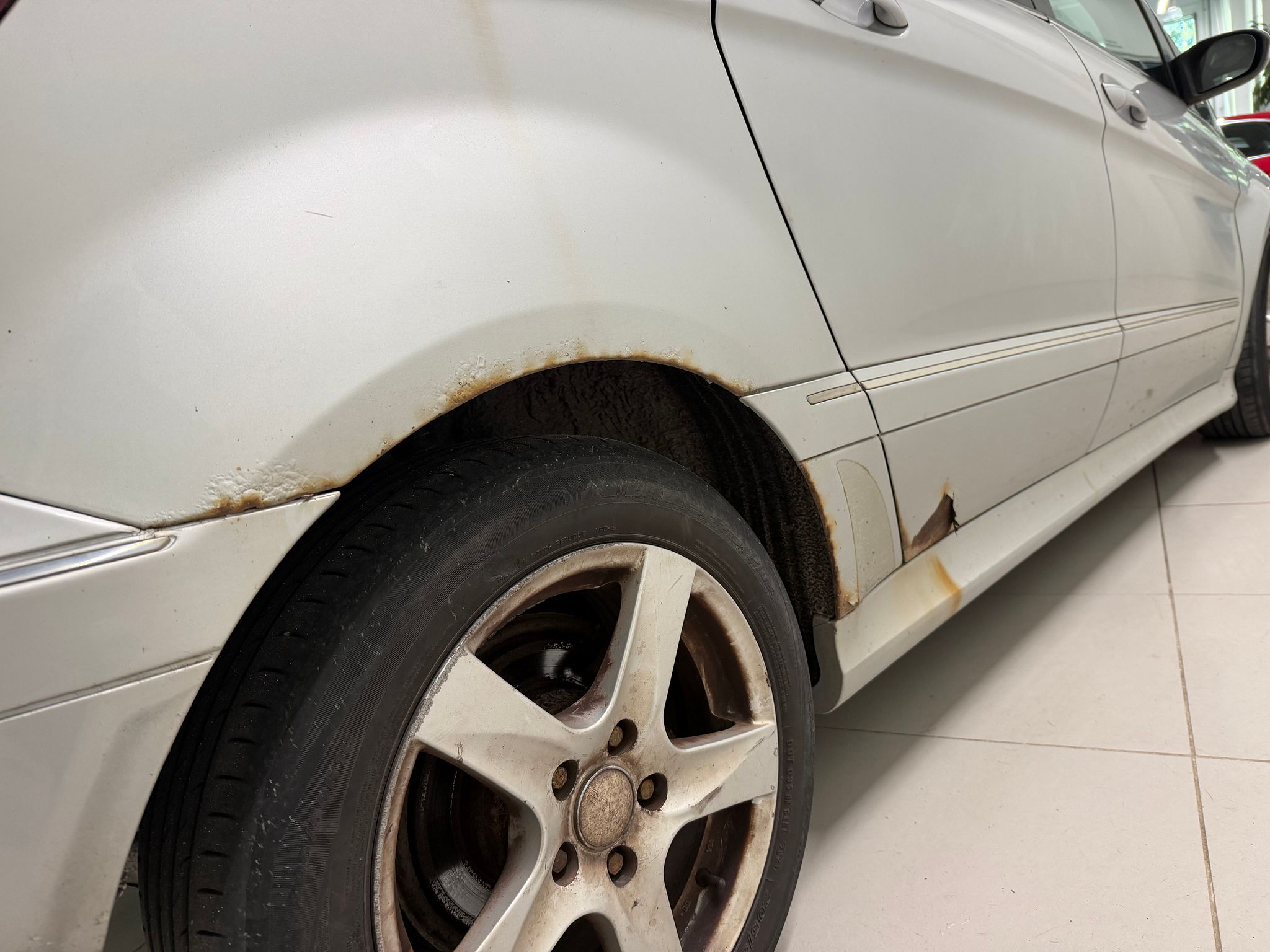 Image 13/40