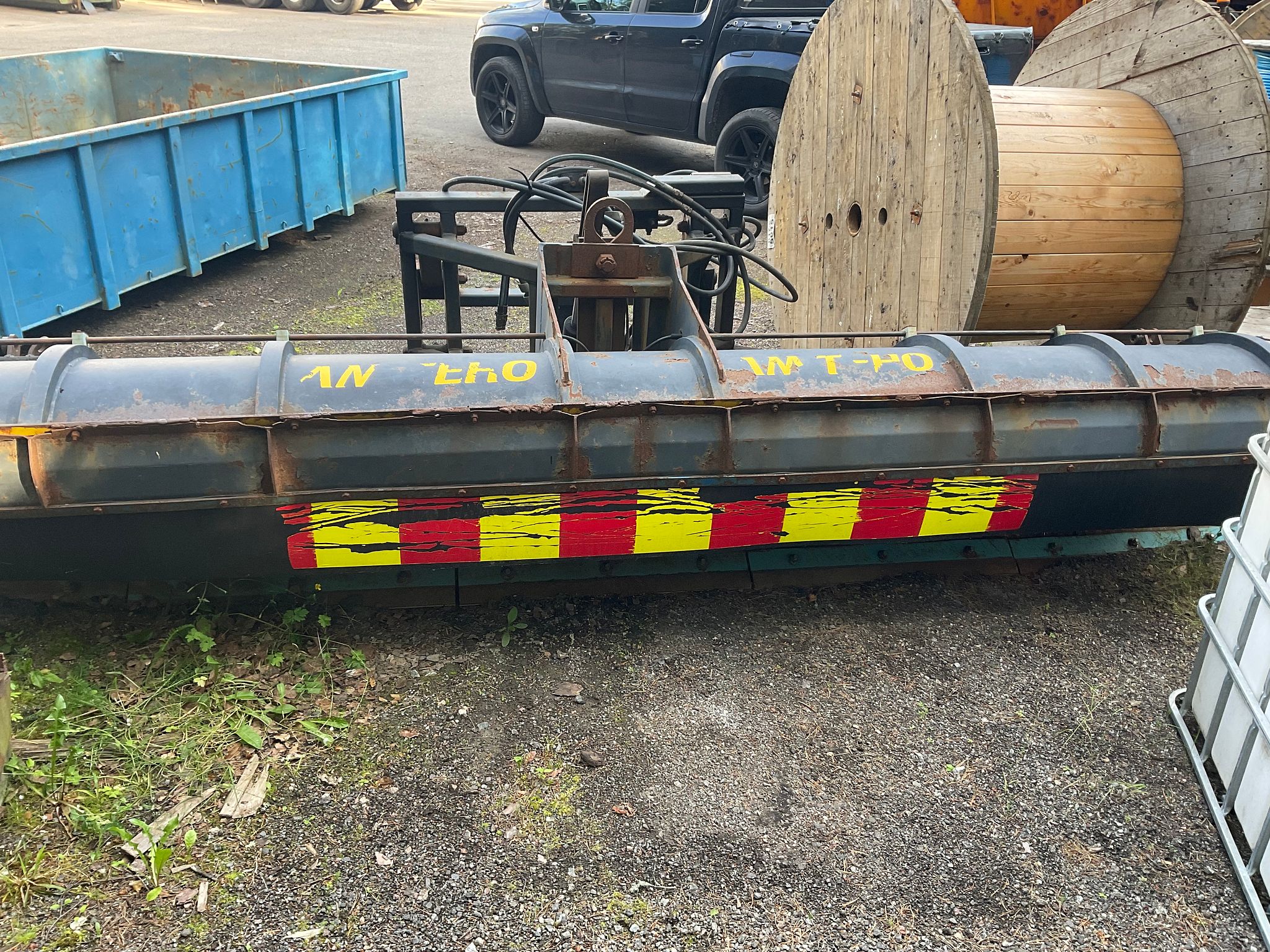 Image 1/3