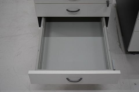 Image 10/10
