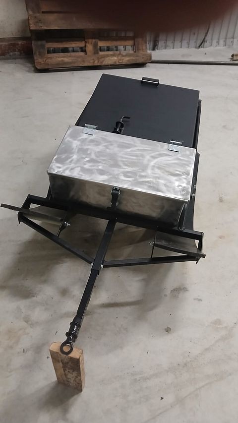Image 2/5