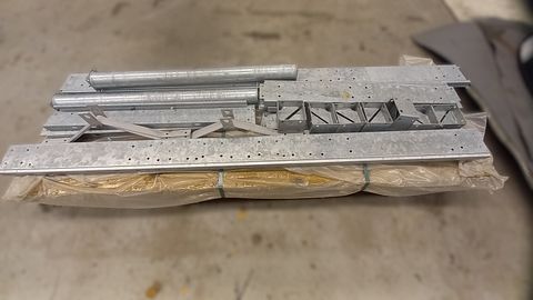 Image 4/5