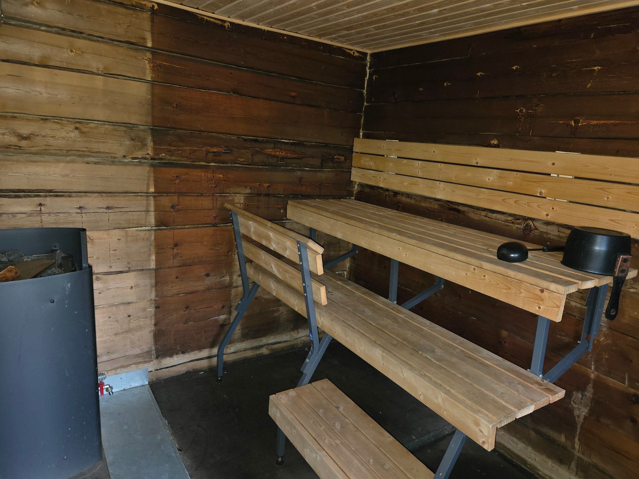 Image 12/16