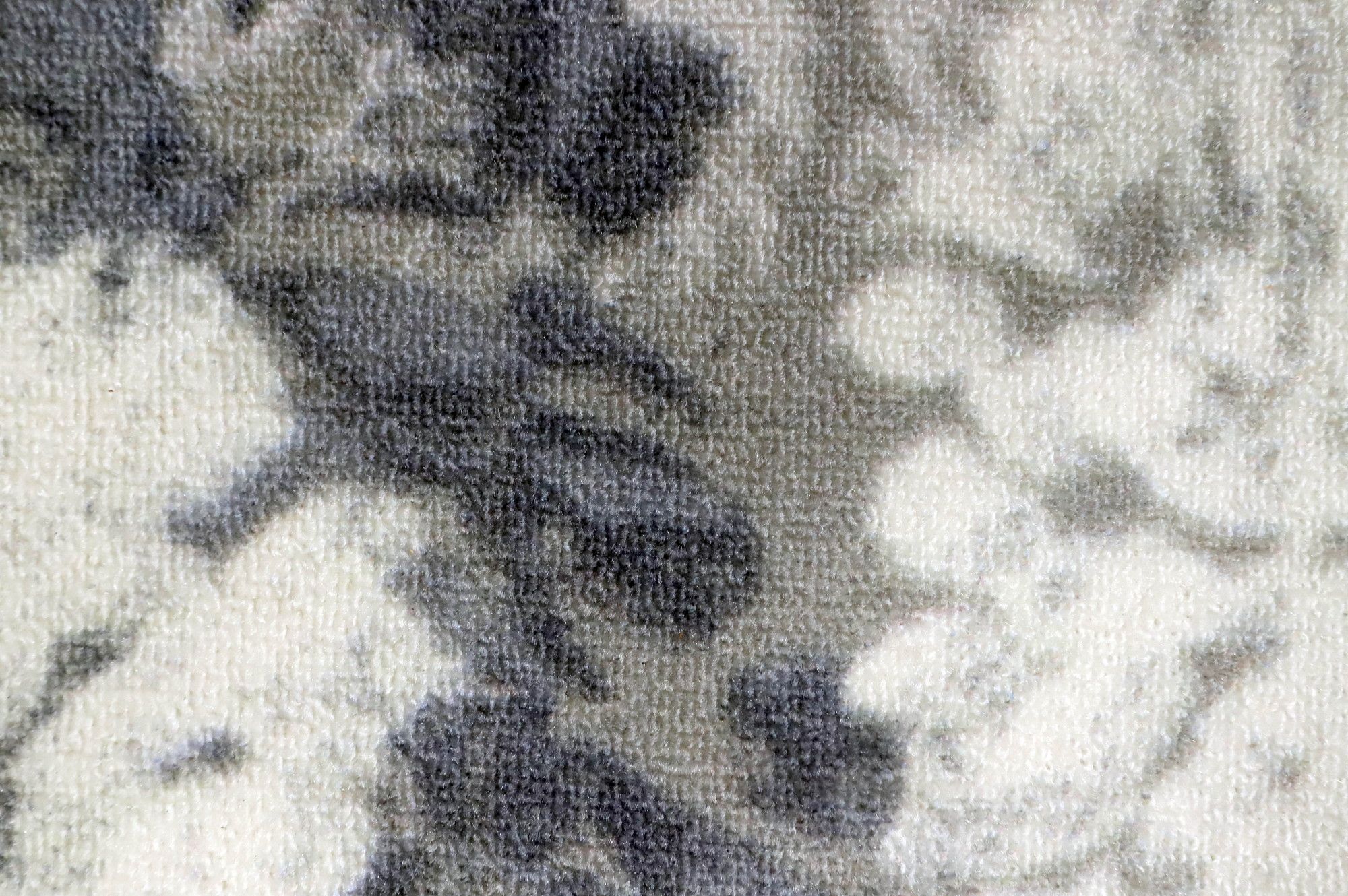Image 4/8