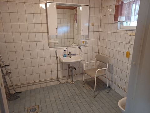 Image 32/45
