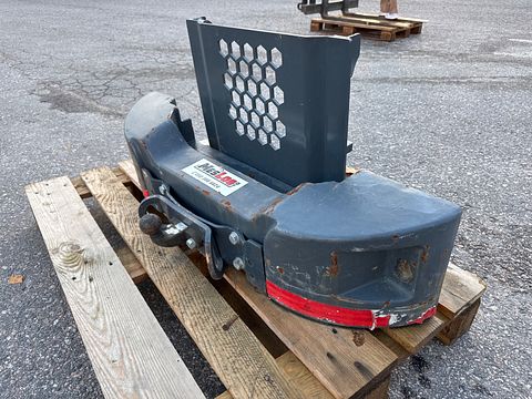 Image 2/8