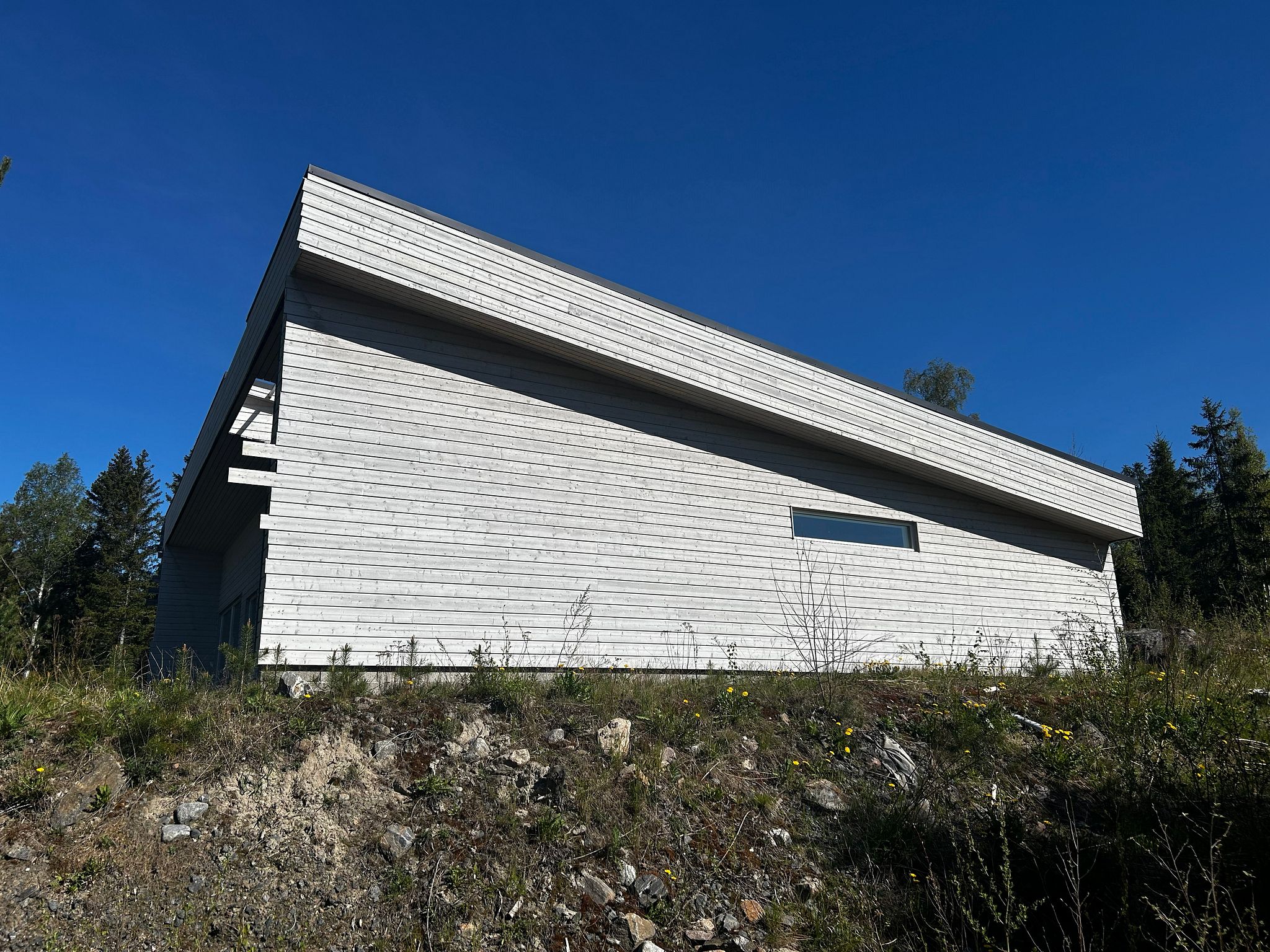 Image 16/19