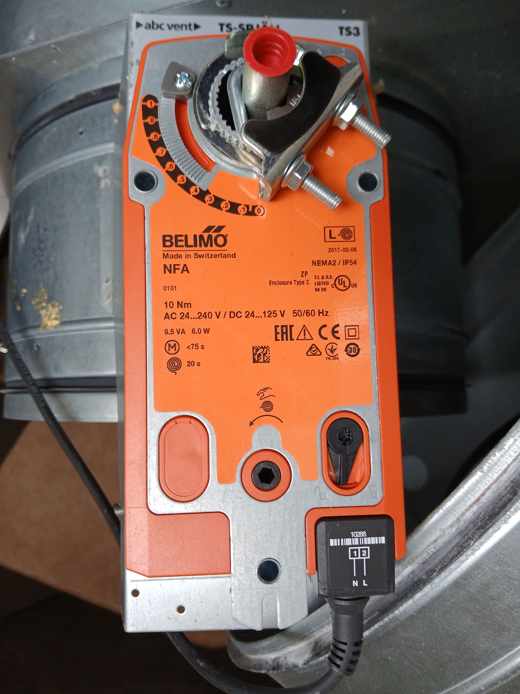 Image 2/4