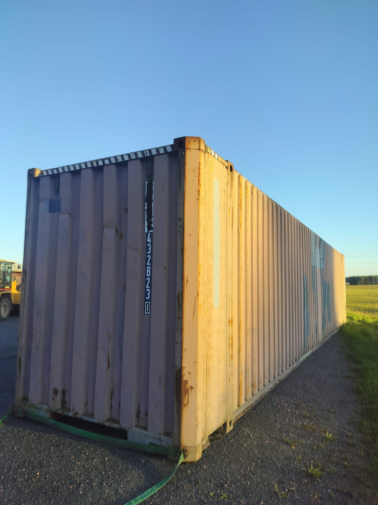 Image 4/5