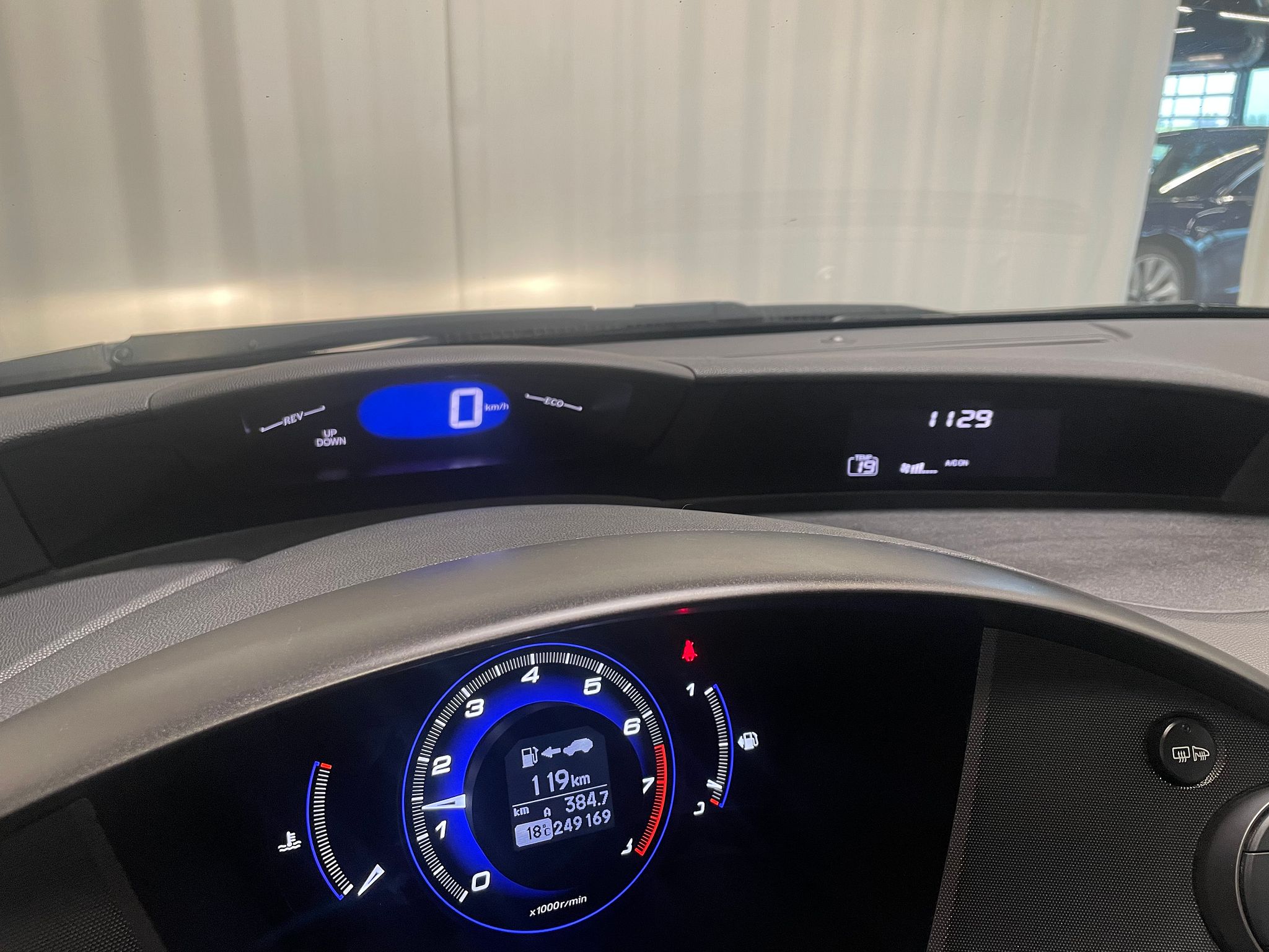 Image 23/50