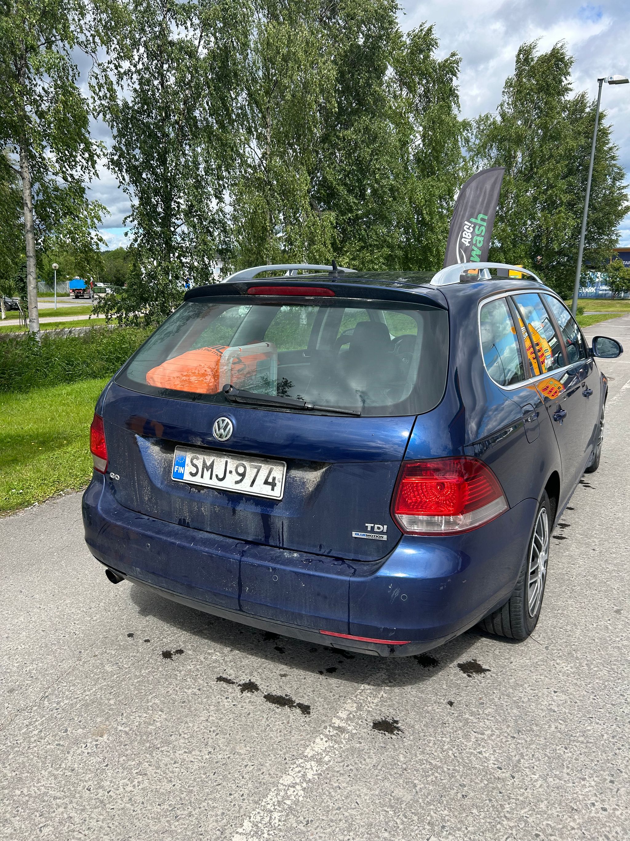 Image 4/28
