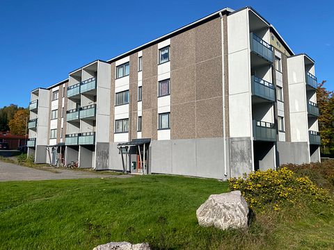Image 15/16