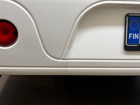 Image 18/50