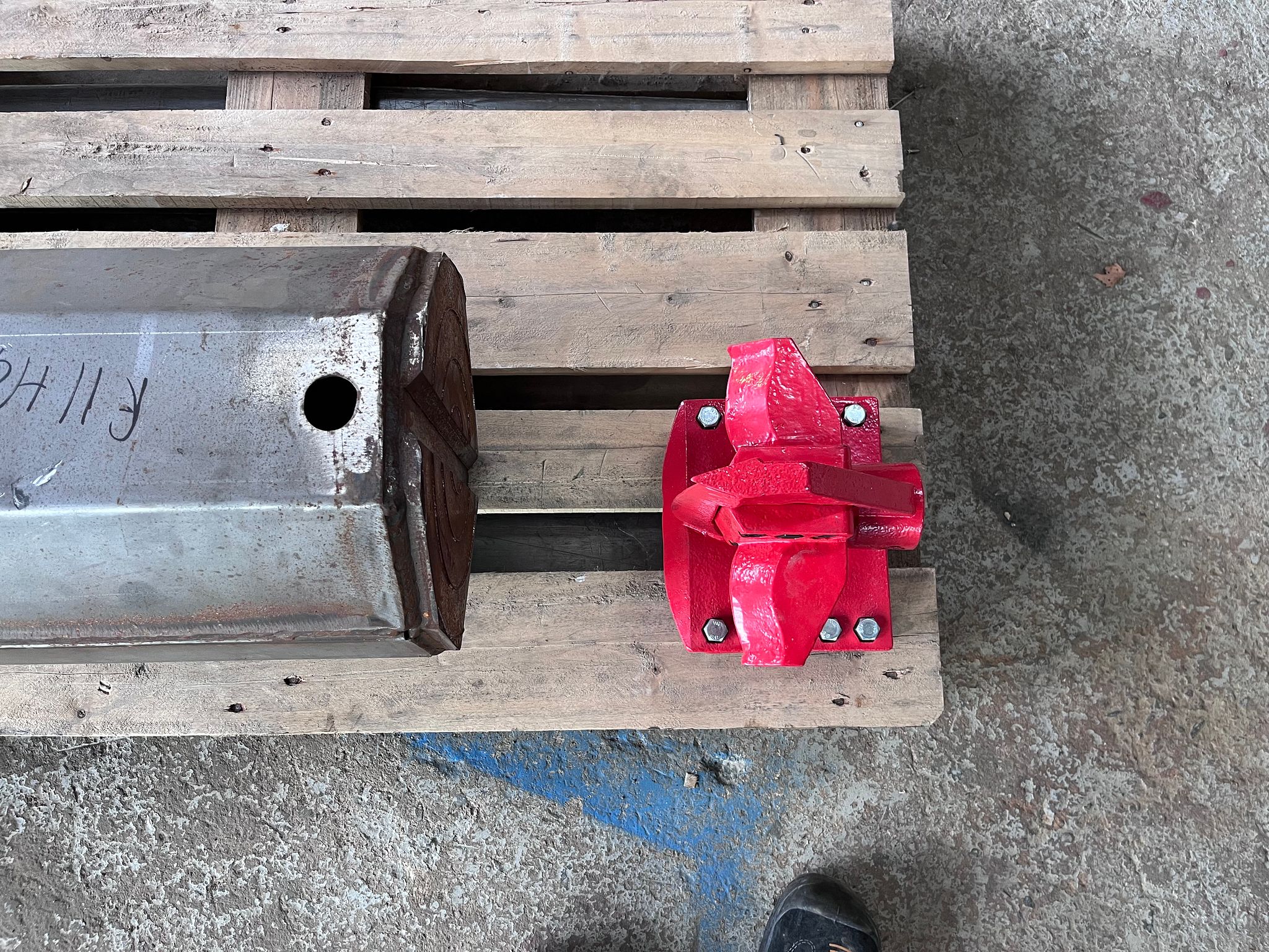 Image 8/8
