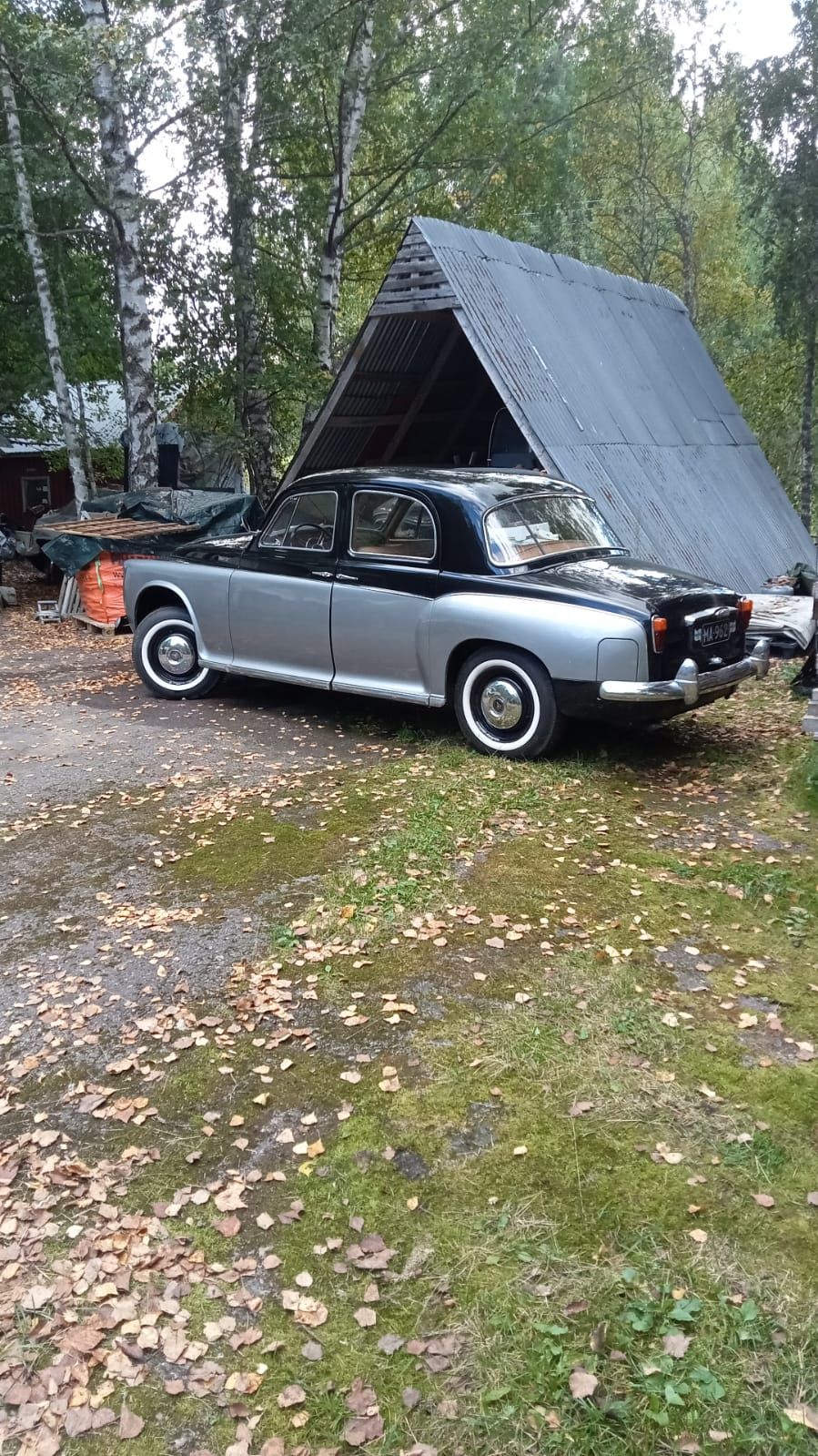 Image 7/8