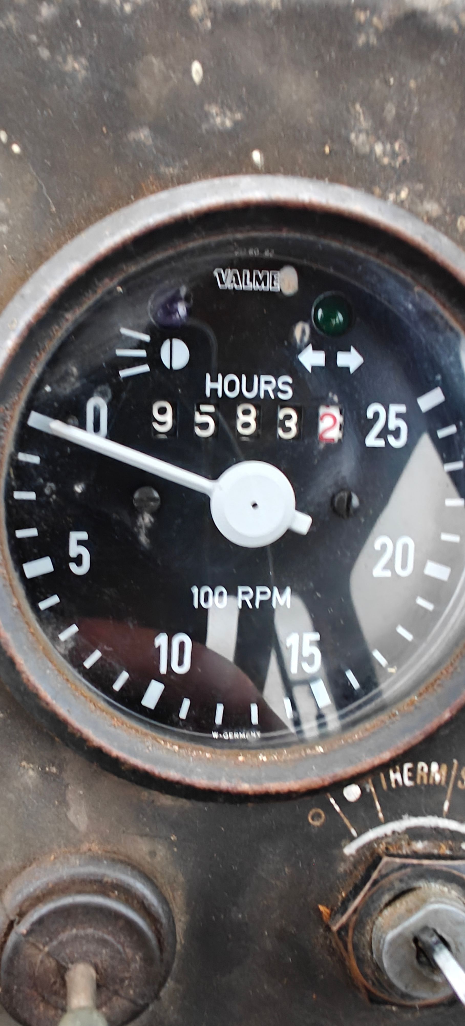 Image 6/7