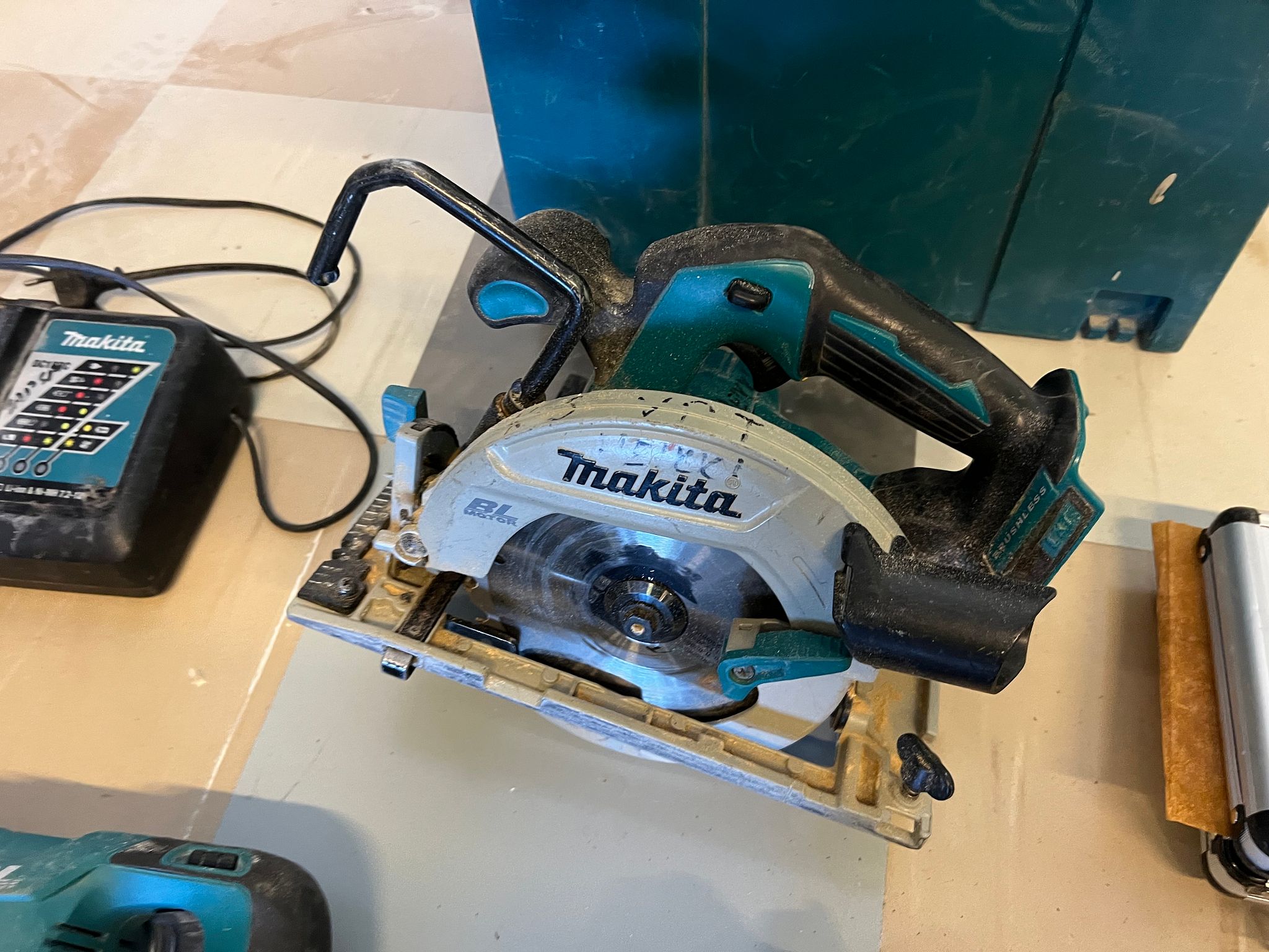 Image 7/18