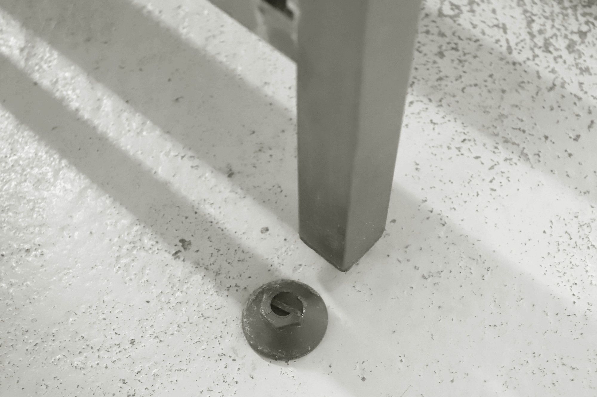 Image 8/8