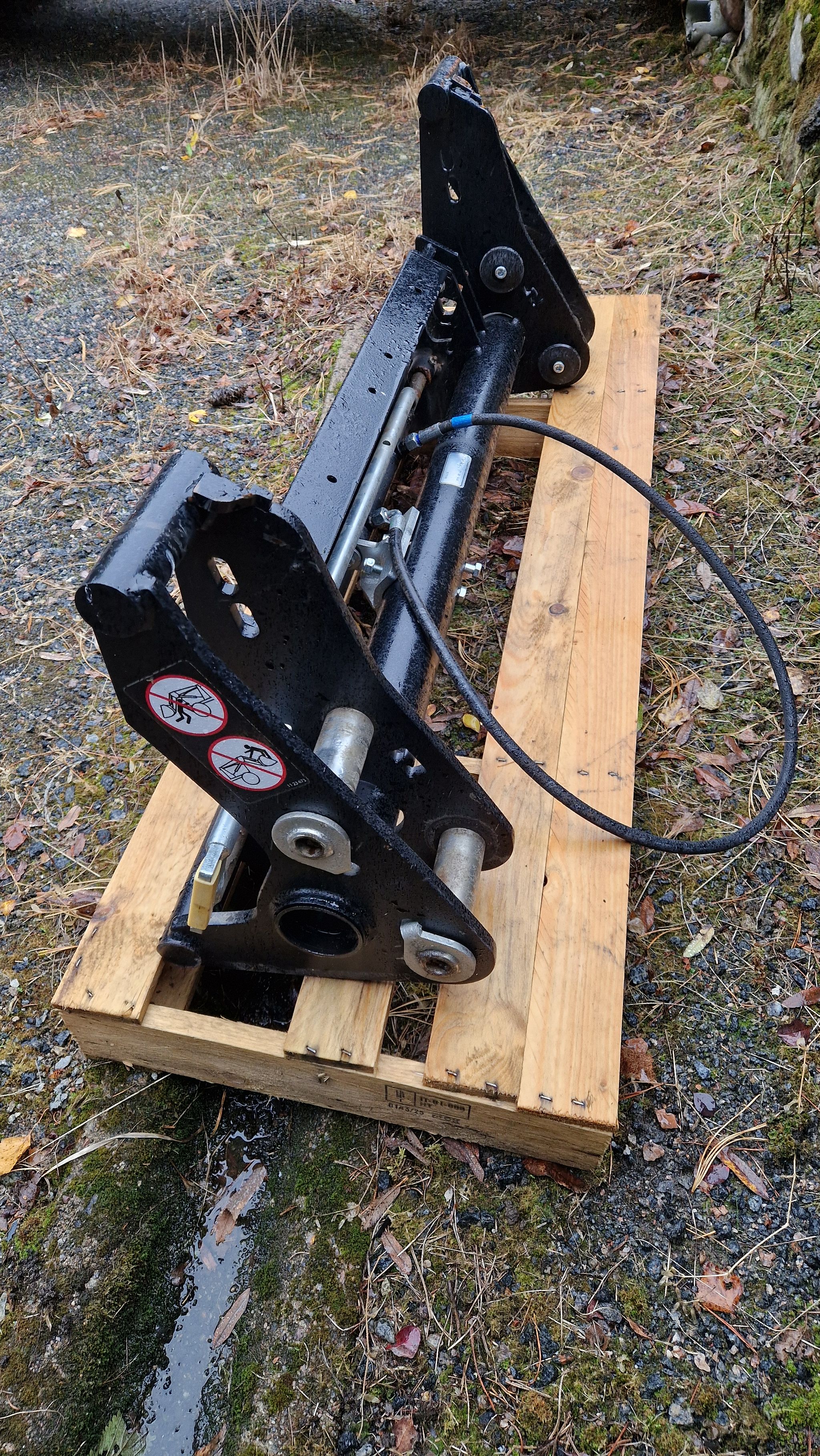 Image 3/5