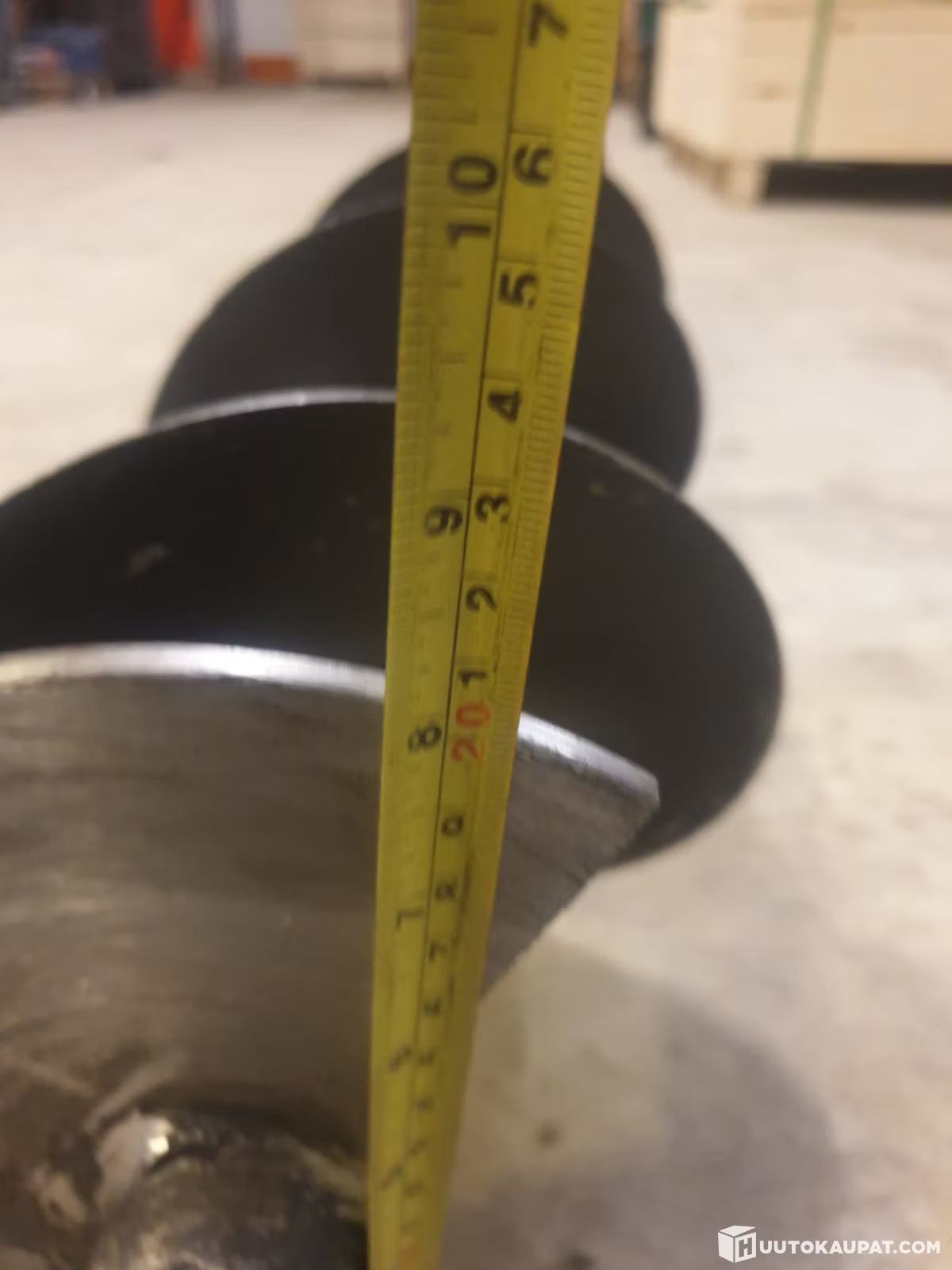 Image 8/15