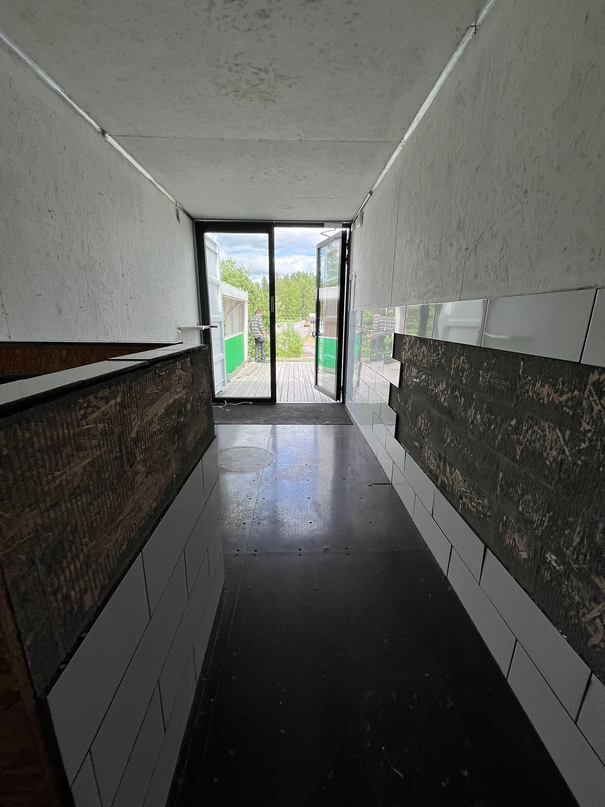Image 15/20