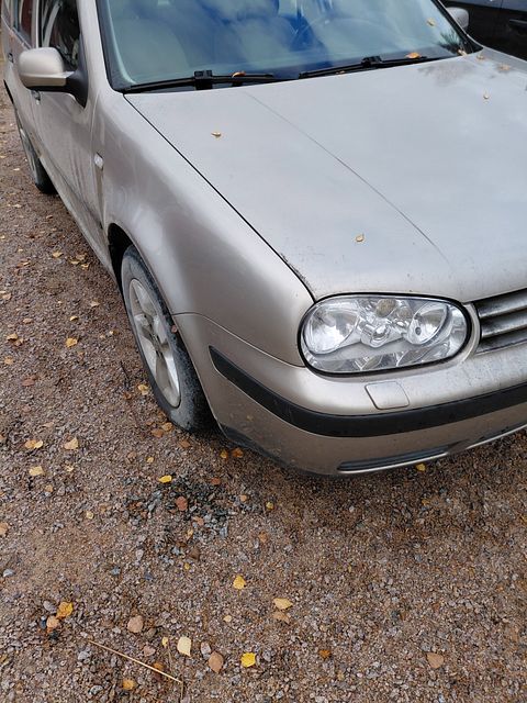 Image 4/10